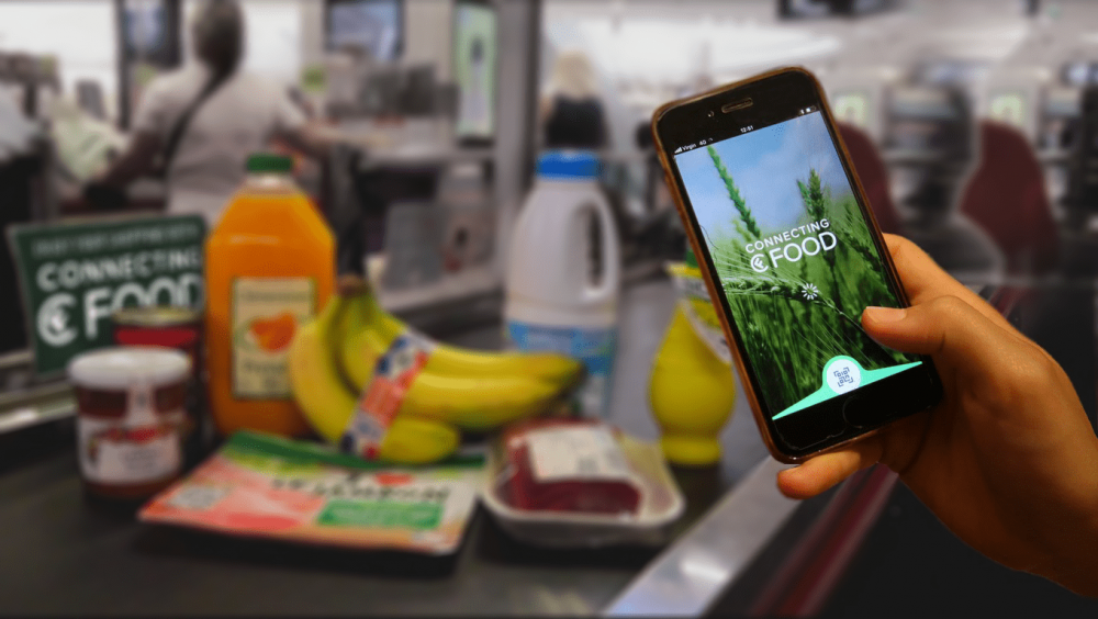 Smartphone scanning food products