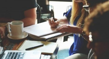 Call for local organisations supporting EIT Cross-KIC Circular Economy in Western Balkans Citizen Engagement Activities implementation Call for local organisations supporting EIT Cross-KIC Circular Economy in Western Balkans Citizen Engagement Activities implementation