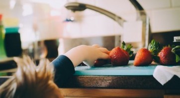 How can we all fight childhood obesity? How can we all fight childhood obesity?